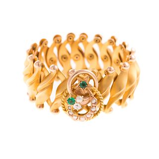 A Ladies Victorian Expandable Bracelet in 14K Gold