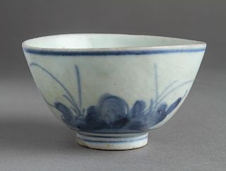 Chinese Export Porcelain Blue and White Teacup