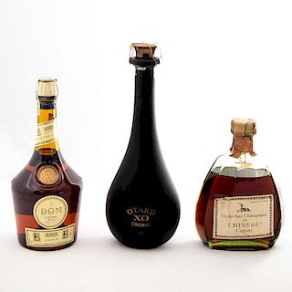 Cognac. Benedictine et Brandy,  T. Hine & Co y Otard. Total de piezas: 3.