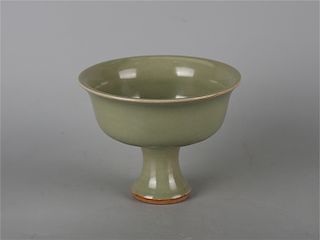 Chinese Longquan celadon porcelain stem cup. 