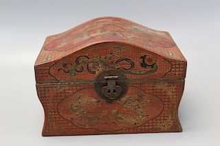 Chinese lacquer jewelry box. Kangxi mark.