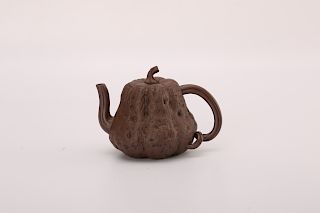 Chinese yixing teapot. 