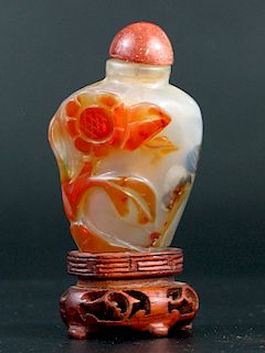 Chinese Agate Snuff Bottle with Wood Stand