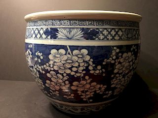 ANTIQUE Chinese Large Blue and White Flower Jardiniere, 14 1/2" dia.  x 12" high. 19th Century