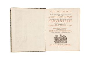 Julio Cesar. De Bellis Gallico et Civili Pompeiano, Nec Non A. Hirtii, Aliorumque de Bellis Alexandrino, Africano... 1737. 15 láminas.