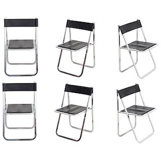 ARRBEN. Italia, años 70. Juego de sillas plegables "TAMARA". Estructuras de acero cromado. Con tapicería de piel color negro. Piezas: 6