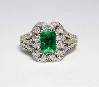 18K White Gold Emerald & Diamond Lady's Ring
