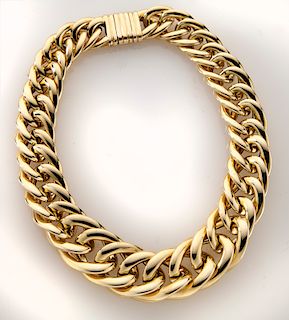 Impressive 14K gold link necklace.