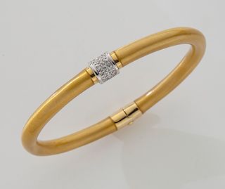 Soho 18K gold and diamond bracelet.
