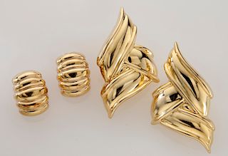 (2) Pr. 14K gold earrings.