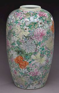 Chinese Qing famille rose vase,