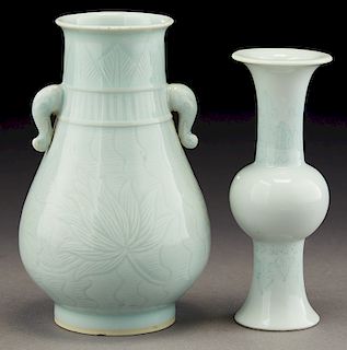 (2) Chinese Qing white porcelain vases,