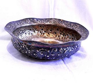 Gorhan Early American Sterling Repousse Serving Bowl 
