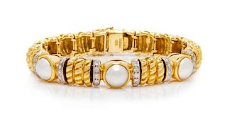 An 18 Karat Bicolor Gold, Cultured Mabe Pearl and Diamond Bracelet, Cassis, 31.00 dwts.