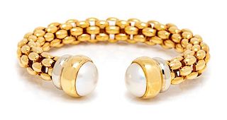 An 18 Karat Bicolor Gold and Cultured Mabe Pearl Cuff Bracelet, FOPE, 33.90 dwts.