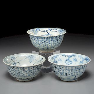 (3) similar Ming blue and white bowls