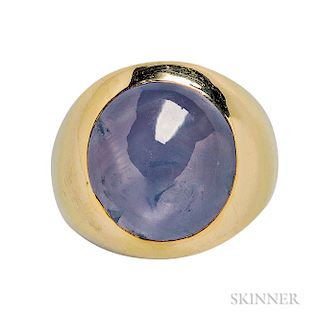 18kt Gold and Star Sapphire Ring, Tiffany & Co., the sapphire measuring approx. 14.50 x 14.50 x 10.50 mm, 14.6 dwt, size 6 3/4, signed.