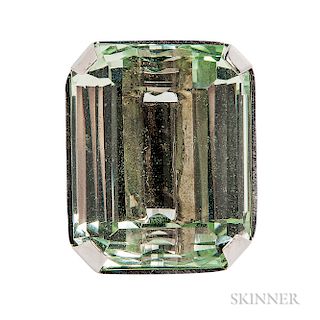 14kt White Gold and Beryl Ring, c. 1970, prong-set with a large pale green beryl measuring approx. 30.00 x 22.30 mm, joined to a wide b