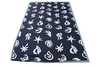 Reversible Black White Beach Fabric 4' 10" x 7' 8"