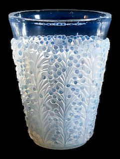 R. Lalique Saint-Tropez Opalescent Glass Vase