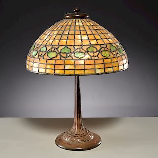 Tiffany Studios (attrib.) vine pattern table lamp