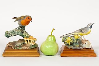 Two Dorothy Doughty Bird Figurine on Stands