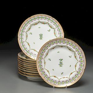 Set Continental hand-painted porcelain plates