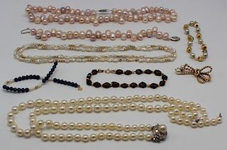 JEWELRY. Vintage Pearl and Diamond Necklace.