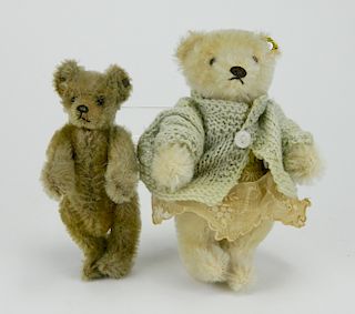 2 Steiff teddy bears