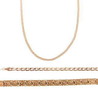 A Pair of Gent's Bracelet & Necklace in Gold