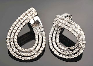 18K White Gold Diamond Pierced Earrings.