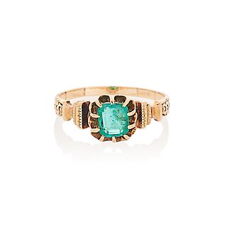 VICTORIAN EMERALD & YELLOW GOLD RING