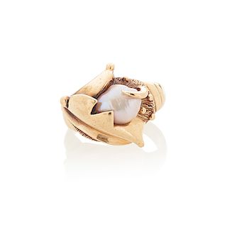 BAROQUE PEARL & YELLOW GOLD RING