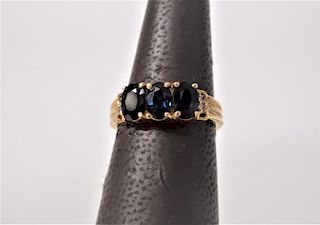 Sapphire and Diamons Ring 14k Yellow Gold