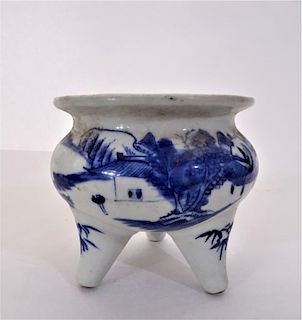Chinese Small Blue & White Porcelain Pot
