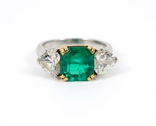 GIA Certified Columbian 18Kt Emerald & Diamond Ring