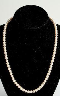 14K Gold Sapphires Clasp Pearls Necklace