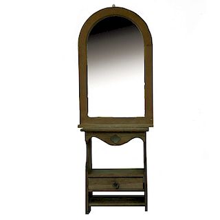 Mesa de noche con espejo. Siglo XX. Elaborados en madera tallada con luna. Diseño Rústico. Piezas: 2