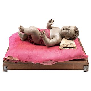THE HOLY CHILD. MEXICO, 20TH CENTURY. Carved and polychromed wood with glass eyes. 