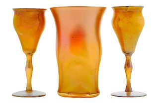 Three Union Glass Co. Kew Blas