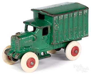 Hubley cast iron Railway Express delivery truck