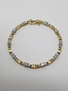 14K Gold & Emerald Cut Diamond Link Bracelet
