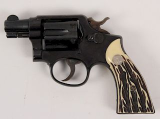 Smith and Wesson  military and police blued 38 special 6 shot revolver 