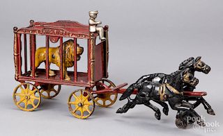 Hubley cast iron horse drawn Royal Circus wagon