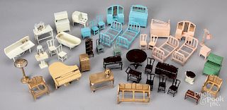 Large group of Tootsietoy dollhouse furniture