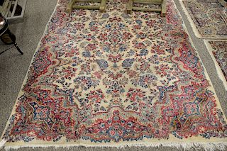 Kirman Oriental area rug. 5'10" x 8'2"