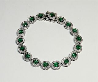 Fine Lady's Emerald & Diamond Platinum Bracelet