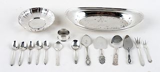 16PC. STERLING & SILVERPLATE TABLE ITEMS 16.90 TR