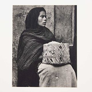 PAUL STRAND (Nueva York EE. UU, 1890 – Orgival, Francia, 1976)  Woman, Patzcuao Mexico 1933  Fotograbado  Impreso en Pra...