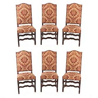 Lote de 6 sillas. Francia. Siglo XX. En talla de madera de roble. Con respaldo semiabierto y asientos en tapicería beige.